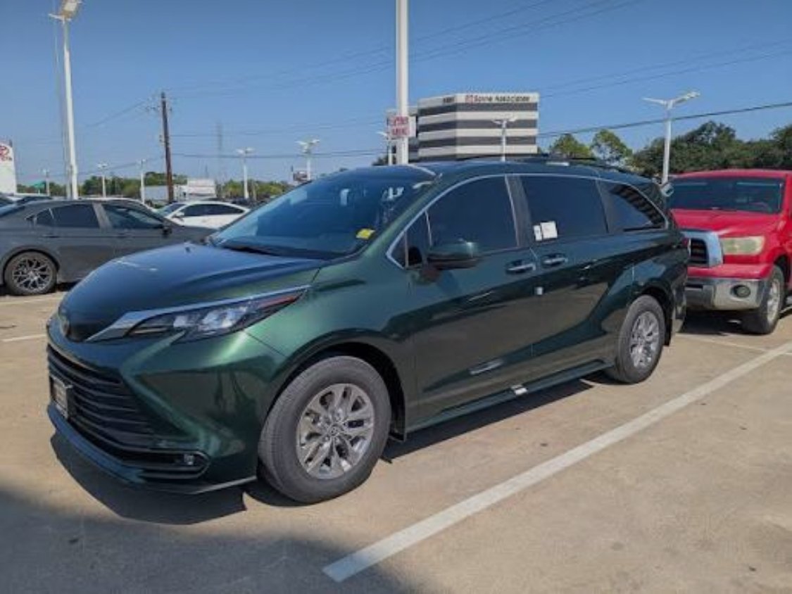 Toyota Sienna